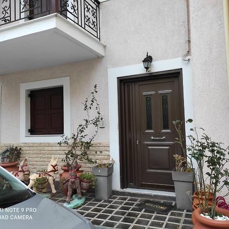 Апартаменты Όμορφο Διαμερισμα Με Δυο Κρεβατοκάμαρες Дельфы Экстерьер фото